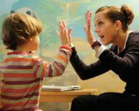 AUTISMO: PER LA GIORNATA NAZIONALE ALL’AQUILA CENA DI BENEFICENZA