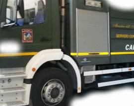 INCENDI: ECCO LE AUTOBOTTI FERME IN GARAGE MENTRE L’ABRUZZO BRUCIA
