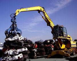 AUTODEMOLIZIONE E OFFICINE ABUSIVE, SEQUESTRI AD ATRI