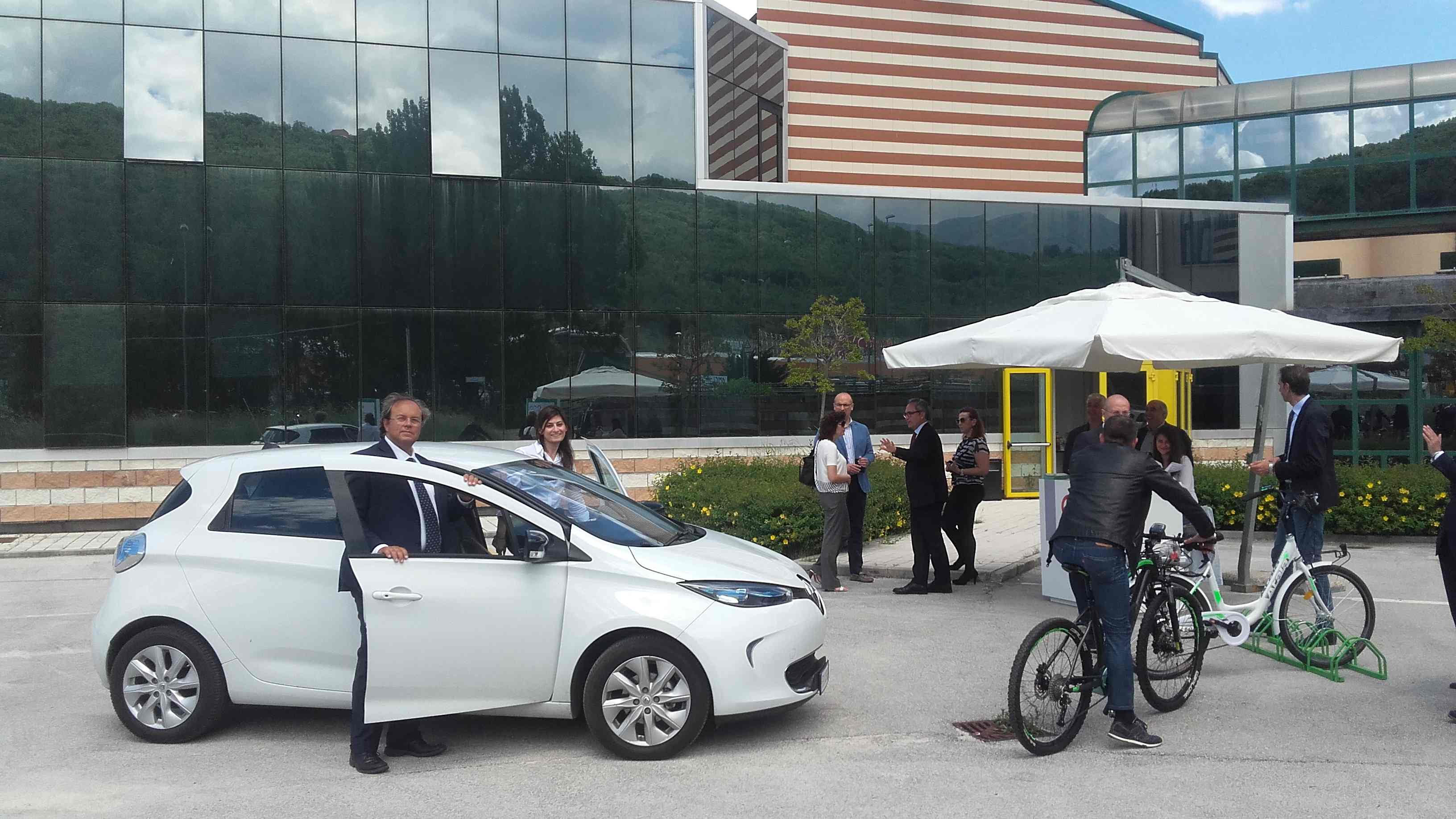 MOBILITA’ ELETTRICA: ALL’AQUILA TEST DRIVE ENEL CON AUTO A EMISSIONI ZERO