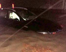 MALTEMPO: IN AUTO NEL TUNNEL DI COLLEMAGGIO ALLAGATO, SALVATO ANZIANO