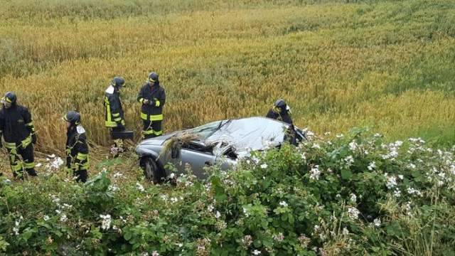 FUORI STRADA A CITTA’ SANT’ANGELO: MUORE 19ENNE, RAGAZZA E’ GRAVE