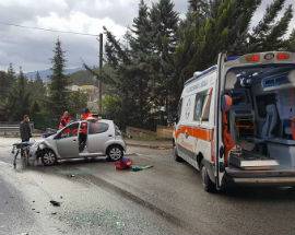 AUTO SI RIBALTA SU VIA ALDO MORO, DONNA FERITA ALL’AQUILA