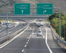 AUTOSTRADE: DI MAIO, ”REVOCA CONCESSIONE, POI NAZIONALIZZAZIONE”