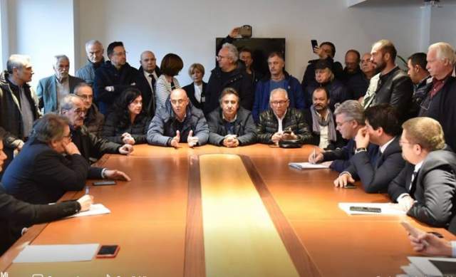 CONSIGLIO REGIONALE: MAREGGIATA, SIT-IN OPERATORI, ”INTERVENTI STRUTTURALI”