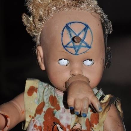 VASTO: MESSE SATANICHE E RITI VODOO IN EDIFICIO DEL CENTRO STORICO