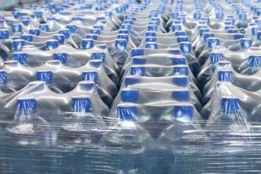 VAL PESCARA: NAS SEQUESTRANO 17MILA BOTTIGLIE D’ACQUA MAL CONSERVATE IN UN SUPERMERCATO