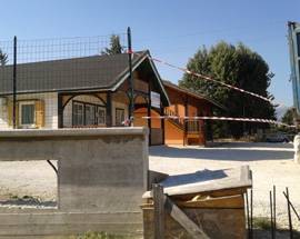 L’AQUILA: ”CASETTE” ABUSIVE TRASFORMATE IN B&B, LA FAMIGLIA TACE