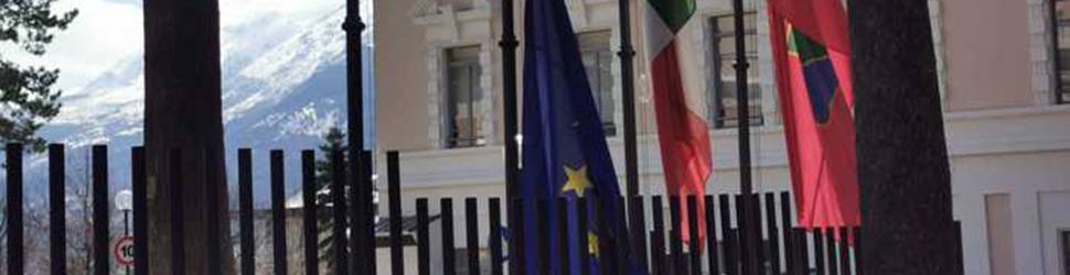 CONSIGLIO ABRUZZO, AMMAINATA BANDIERA UE MARSILIO ‘NO POLEMICHE SU SCELTE SANITARIE’