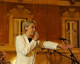 A BARBARA ALBERTI IL PREMIO LETTERA D’AMORE, I BHANGRA BOYS PER LA PRIMA VOLTA IN ABRUZZO