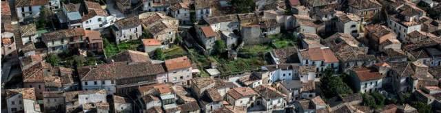 ”L’AQUILA SPENDACCIONA, STRINGA LA CINGHIA!”, SINDACI CRATERE BACCHETTANO SU BUCO BILANCIO