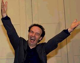 AUDITORIUM: BENIGNI, ”COMPRO CASA A L’AQUILA”, COME SILVIO…