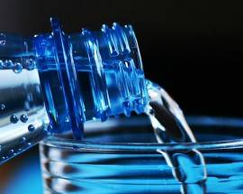 LIQUIDI E MINERALI: ACCOPPIATA IDEALE PER AFFRONTARE ESTATE FUORI DA CONVENZIONI