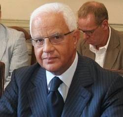 L’AQUILA: MALORE CARDIACO, EX SINDACO TEMPESTA RICOVERATO IN OSPEDALE