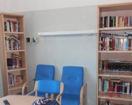 SANITA’: UNA BIBLIOTECA CON 150 VOLUMI ALL’HOSPICE DI PESCINA
