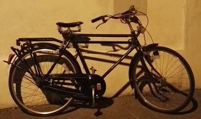 FURTO AL SUPERMERCATO IN SELLA A BICI RUBATA, ROMENO IN MANETTE