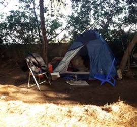 MONTESILVANO: BIVACCO, SGOMBERATA SPIAGGIA ANTISTANTE VIA FIRENZE