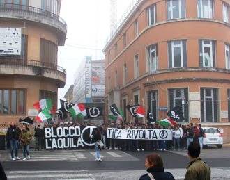L’AQUILA: ITIS OCCUPATO, BLOCCO STUDENTESCO SCENDE IN PIAZZA
