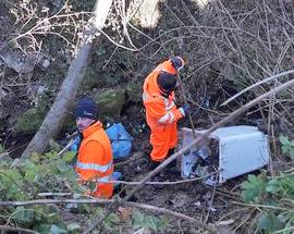 CELANO: BONIFICATI 700 CHILI DI RIFIUTI IN UNA DISCARICA ABUSIVA