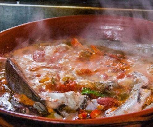 CORONAVIRUS: A VASTO IL MITICO BRODETTO DI PESCE DISTRIBUITO GRATIS DA PROTEZIONE CIVILE