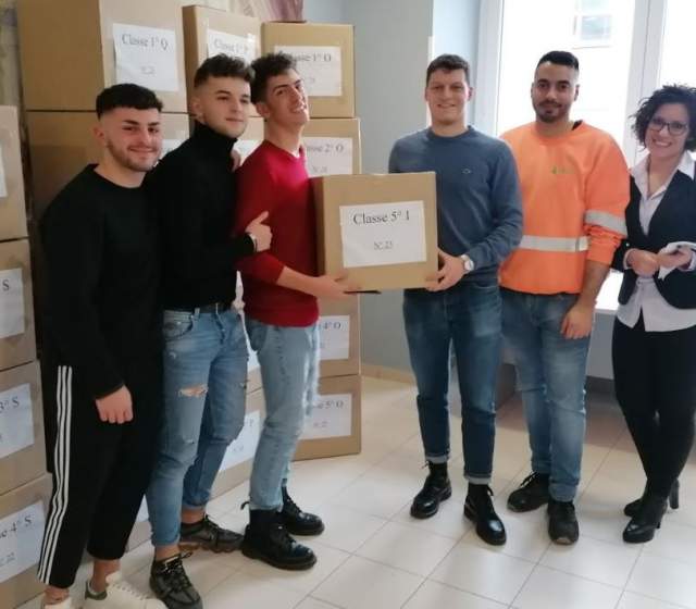 AVEZZANO: TEKNECO E CAM DONANO 2MILA BORRACCE A LICEO SCIENTIFICO