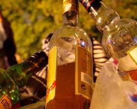L’AQUILA: MOVIDA SICURA, ORDINANZA SINDACO CON OBBLIGO MASCHERINA E DIVIETO DI BOTELLON