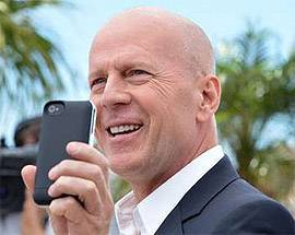 NON PUO’ LASCIARE MUSICA ITUNES IN EREDITA’, BRUCE WILLIS DENUNCIA APPLE