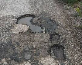 TRENTA RICHIESTE DI RISARCIMENTO PER LE BUCHE IN STRADA ALL’AQUILA