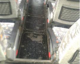 L’AQUILA: LA DENUNCIA, AUTOBUS ARPA SPORCO, ”A LAVORO CON UNA CARRETTA”