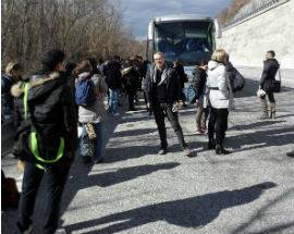BUS FONDE IL RADIATORE, ODISSEA PER PENDOLARI SU A24