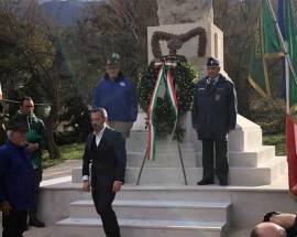 BUSSI OFFICINE: IL PRESIDENTE DEL CONSIGLIO REGIONALE ALLA CERIMONIA PER I CADUTI