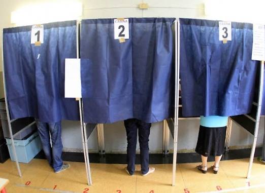 REGIONALI: TRECENTO CANDIDATI PER 32 POSTI, ECCO LA CARICA DEGLI ASPIRANTI CONSIGLIERI