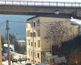 L’AQUILA: PONTE BELVEDERE, ROMANO, ”RESIDENTI E COMMERCIANTI IN OSTAGGIO”
