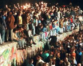 CADUTA DEL MURO DI BERLINO, CONFRONTO PUBBLICO A MONTORIO