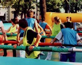 SPORT: ALL’AQUILA ARRIVA IL CALCIO BALILLA UMANO, OGGI IL TORNEO