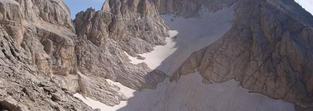 GRAN SASSO: L’ALTRA VERITA’, ”ESTENSIONE GHIACCIAIO STABILE, MA DIMEZZATA IN 100 ANNI”