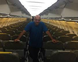 L’AQUILA: ARRIVA AD ATENE DOPO 20 ORE L’AVVOCATO AQUILANO CHIUSO IN AEREO