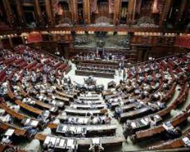 CAMERA: DECRETO SISMA; ESAME A SINGHIOZZO IN AULA