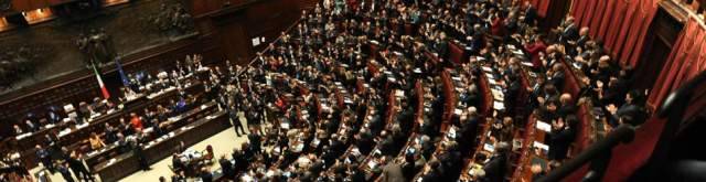 TAGLIO DEI PARLAMENTARI: SOLO 4 SENATORI  E 7 DEPUTATI IN ABRUZZO, DUBBI ANCHE DA M5S
