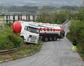 L’AQUILA: UOMO TRAVOLTO DA CAMION IN RETROMARCIA