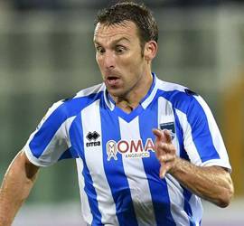 SERIE B: CROTONE-PESCARA 0-2, MONACHELLO E CAMPAGNARO PIEGANO I CALABRESI