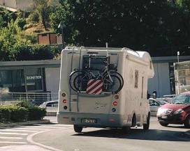 L’AQUILA: MEZZI CONTROMANO E A FORTE VELOCITA’ APPELLI A SINDACO E POLIZIA MUNICIPALE, ”INTERVENITE”