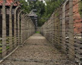 SHOAH: ALL’AQUILA STUDENTI RACCONTANO VIAGGI NEI CAMPI DI CONCENTRAMENTO