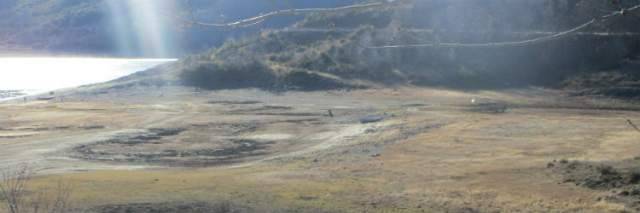 IL LAGO DI CAMPOTOSTO E’ SEMI PROSCIUGATO, FOTO SHOCK MA E’ SOLO COLPA DELLA SICCITA’
