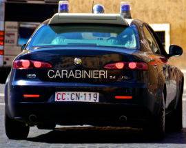 LADRO SORPRESO IN CASA INAGIBILE, ARRESTATO
