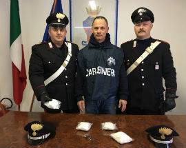 ARRESTATI MENTRE CONFEZIONANO COCAINA A GIULIANOVA