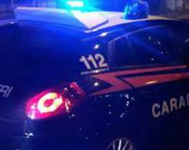 BLOCCANO STRADA CON AUTO E SCENDONO CON LA PISTOLA: RAPINATO MANAGER DEI VIP
