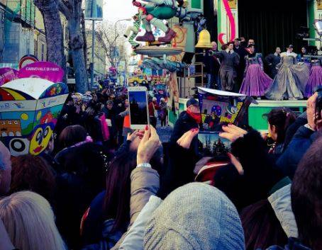 MARTINSICURO, FESTE DI CARNEVALE CON LA ”MO’ BETTER BAND”