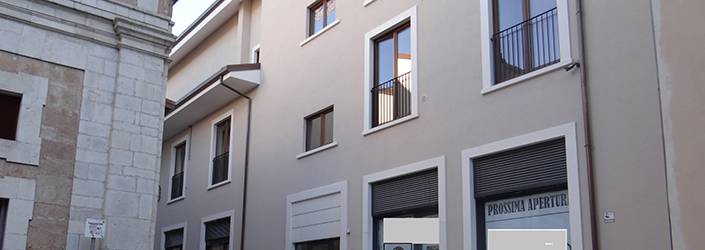TUTTI A CASA, AGENTI IMMOBILIARI IN CRISI LEPIDI, ”NON CI BASTANO CERTO I 600 EURO”