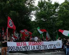 ARRESTI L’AQUILA: CASAPOUND, ”BASTA FECCIA, LUNEDI’ SIT-IN CONTRO DEGRADO”